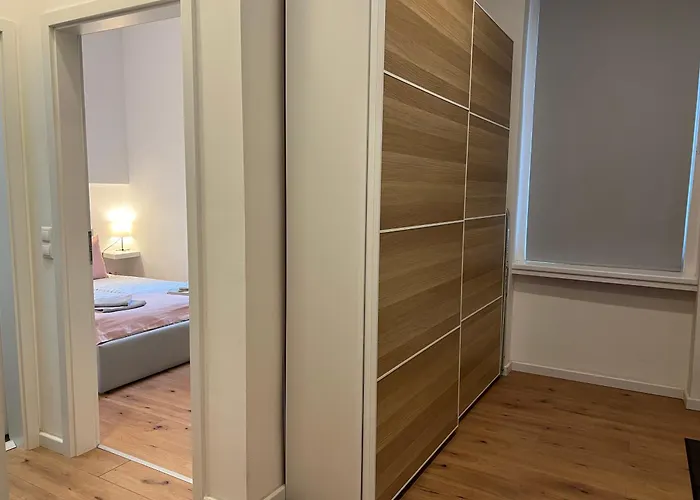 Modern Penthouse In A Century Old Building- 2 Br- Ac Будапешт