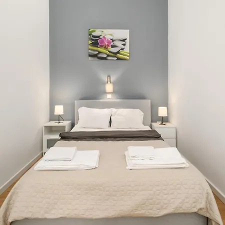 Appartement Modern Penthouse In A Century Old Building Budapest