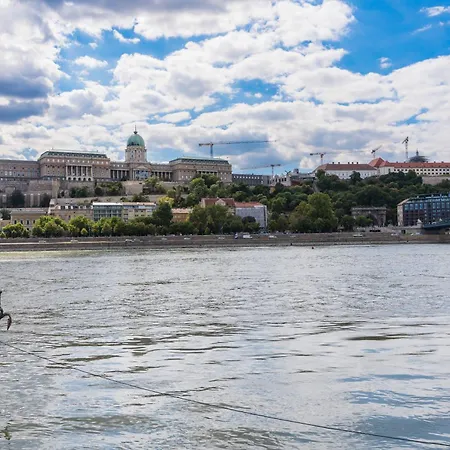 Lejlighed Modern Penthouse In A Century Old Building- 2 Br- Ac Budapest